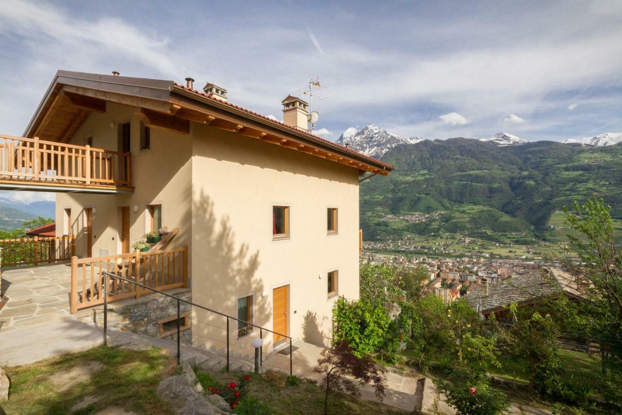 La Casa Di Alfredo E Virginia Apartman Aosta Kültér fotó